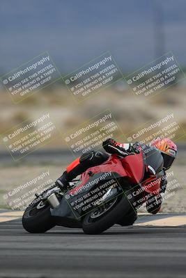 media/Nov-15-2025-Race Pace (Sat) [[8de605a2d8]]/Non Verified Riders (1st 20 Minutes)/Turn 4 (1010am)/